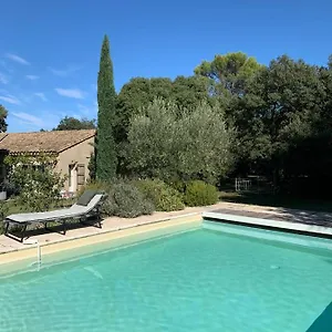 Maison Les Chenes Bed & Breakfast