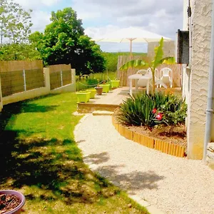 D'hotes Le Clos Du Murier Bed and breakfast Villefranche-de-Rouergue