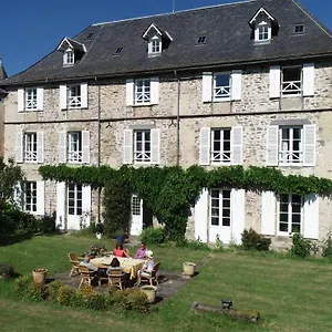 Chateau De Savennes - Caveau De Sabrage Bed and breakfast Savennes (Puy-de-Dome)