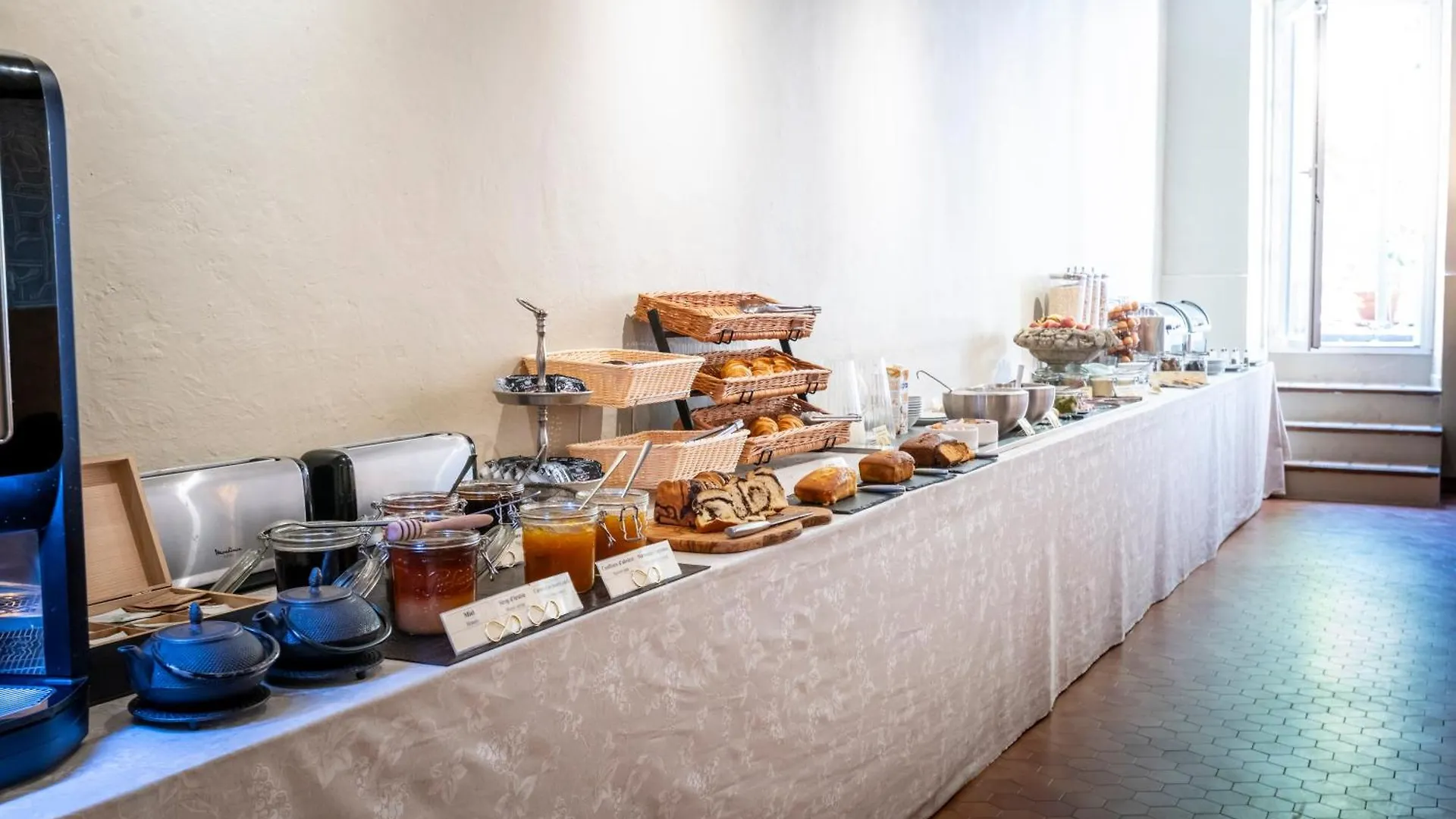 Hotel Burrhus Vaison-la-Romaine France